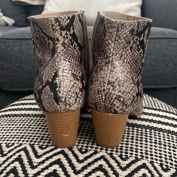 Snakeskin booties - Picture 2 of 8